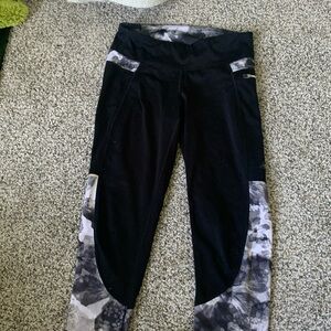 Black floral Capris